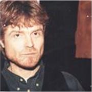 Sono Professore di lingua e letteratura inglese. Disponibile per corsi ON LINE a studenti, adulti e agenzie del lavoro.