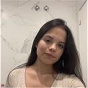 Soy una estudiante universitaria de gestión aeronáutica, hice el bachillerato tecnológico por tanto se me dan bien los números.