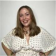 Profesora con el B1 de Inglés la cual ha enseñado en mas de una ocasiones!