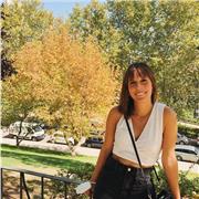 Graduada en Estudios Ingleses, con máster en traducción editorial y en formación del profesorado