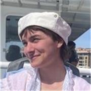 Étudiante à la Haute École des Arts du Rhin donne des cours d'art et de design 