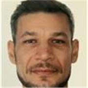 Sì offrono ripetizioni individuali in presenza o online di grammatica, vocabolario e conversazione in Inglese per tutte le età