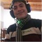 Alumno avanzado en el Profesorado de Inglés imparte clases para todas las edades
