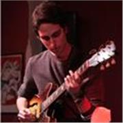 Diplomato in Conservatorio offre lezioni di Chitarra Moderna