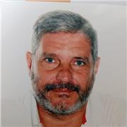 Para ser un buen profesor hay materias que no deben faltar. Empatia,Compromiso, Aprendizaje y Tolerancia con el Semejante