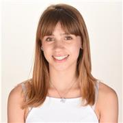 Ciao! Mi chiamo Alexia e frequento il secondo anno di Scienze e Tecnologie Alimentari (Mi).