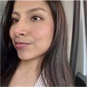 Soy ingeniera en Ciencias de la Computación y me apasiona trabajar con niños y jóvenes. 