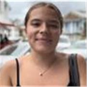 Danseuse passionnée propose cours de danse dynamiques pour débutants et intermédiaires à