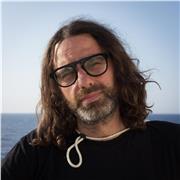 Offro lezioni di scrittura, regia, direzione della fotografia e montaggio per il cinema.