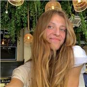 Chica de 24 años la cual actúa y ejerce en lo que de verdad me apasiona, siendo esto mi principal ideología para el trabajo. Estudios de 3 cursos de Ingeniería Industrial y Desarrollo del Producto, cese de grado por falta de pasión en la alternancia estud