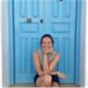 Profesora de catalán con  más de 3 años de experiencia. Formación en escritura creativa en el Ateneu Barcelonès.