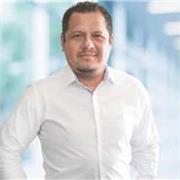 Fotografia, retoque en photoshop, edicion de video en final cut y premier