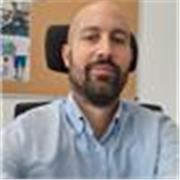 I am a dynamic teacher. I have a lot experience to do business and economics lessons in the University (UC3M)