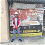 Profesor enfocado en el aprendizaje por descubrimiento, paciente y capacitado para personas con capacidades diferentes