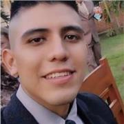 Profesor en deporte imparte clases a personas de todas las edades con cualquier tipo de lesión y de objetivo