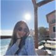 Ciao! Mi chiamo Aurora e sono pronta ad aiutare ragazzi di elementari medie e superiori. Ho frequentato il liceo classico