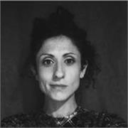 docente impartisce lezioni di lingua italiana