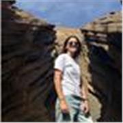 Soy una maestra que está dispuesta a dar las materias que se pidan: Matemáticas, Lengua, Música, Historia… A todas las edades