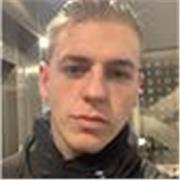 Profesor de guitarra clásica y eléctrica con años de experiencia probados tanto con niños como con adultos