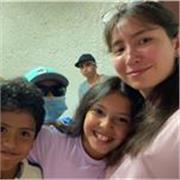 Profesora de batería y guitarra con experiencia en colegio e iglesia cristianas