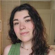 Profesora de inglés con título B2, con posibilidad de impartir clases tanto online como presencial.
