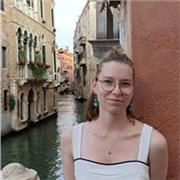 Vous cherchez une prof particulière dynamique et motivée ? Je suis disponible !