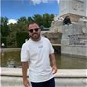 No tengo titulación de maestro, pero siempre se me han dado bien las matemáticas, inglés, castellano y valenciano 