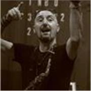 “MusicalMente: dove la musica diventa un gioco intelligente e la mente impara a suonare.” 