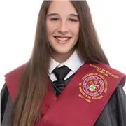 Profesora de Educación Infantil y Educación Primaria imparte clases de todas las materias. También se imparten clases de ESO