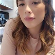 Ciao, mi chiamo Isabella e se hai bisogno di aiuto per i compiti, ti aspetto!