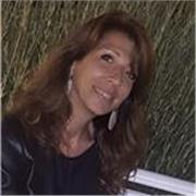 Laureata in giurisprudenza con abilitazione all’esercizio della professione forense