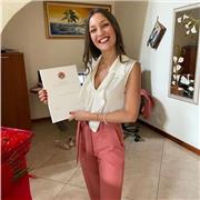 Studentessa di lingue con esperienza nell’insegnamento di italiano per stranieri impartisce lezioni di italiano