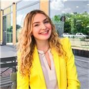Studentessa di Medicina diplomata con 100 e lode al liceo scientifico offre a Pavia ripetizioni e aiuto compiti