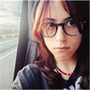 Soy una joven en busqueda de un trabajo que pueda compaginar con mi día a día. Mi objetivo es darle clases a niños de edades 5-12 