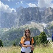 Sono una Laureanda in Economia e Commercio, offro ripetizioni di matematica a ragazzi fino alla seconda superiore