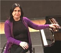 Profesora de piano presencial y online para todas las edades