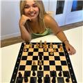 Profesora de ajedrez con especialidad en ajedrez competitivo, y ajedrez escolar