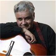 Io sono un musico peruviano che parla la lingua spagnola come lingua materna.