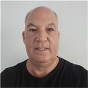 Bonjour, je m'appelle Thierry. Bilingue français-anglais avec double nationalité, je propose des cours adaptés à tous les niveaux 