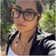 Chica estudiante en Marketing e investigación de mercados, que busca sacarse algún dinero dando clases de todo tipo