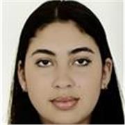 Profesora de ingles apta para los niveles intermedios y más especialmente al oral. 