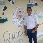 Profesor de apoyo escolar para estudiantes de secundaria y pre universitario