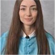 Estudiante de Filología Inglesa, con certificado C2 de Cambridge, que ofrece clases particulares de inglés y otras asignaturas.