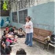 Doy clases de Historia, sociología, filosofía, economía politica