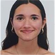 Estudiante con nivel C1 de Inglés dirigida a alumnos de primaria