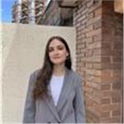 Profesora de inglés apta para todo tipo de edades.