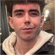 Estudiante con C2 de Cambridge que ofrece clases de inglés para apoyo escolar. 