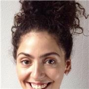 Chanteuse professionnel donne cours de chant