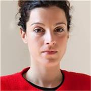 Offro lezioni per esami di italiano e per professionisti. 
Offro anche lezioni di cultura e arte italiana.