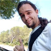 Nativo frances/español busca dar clases particulares de práctica de oral a adultos o estudiantes de batx